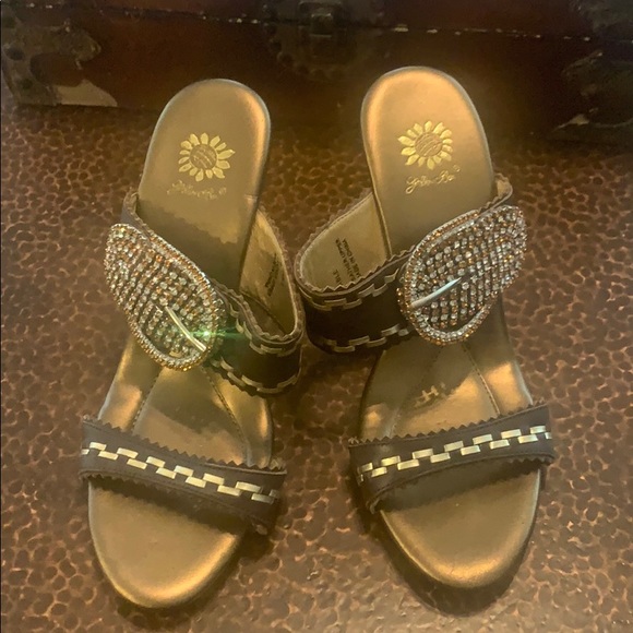 Authentic Yellow Box crystal wedge sandals 👡! - Picture 5 of 6